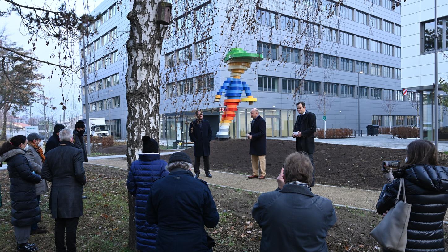 Riesiges Kunstwerk in Erlangen Riesiges Kunstwerk in Erlangen