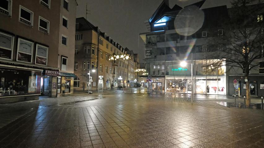 Erste Nacht mit Ausgangssperre: Nürnberg wird zur Geisterstadt