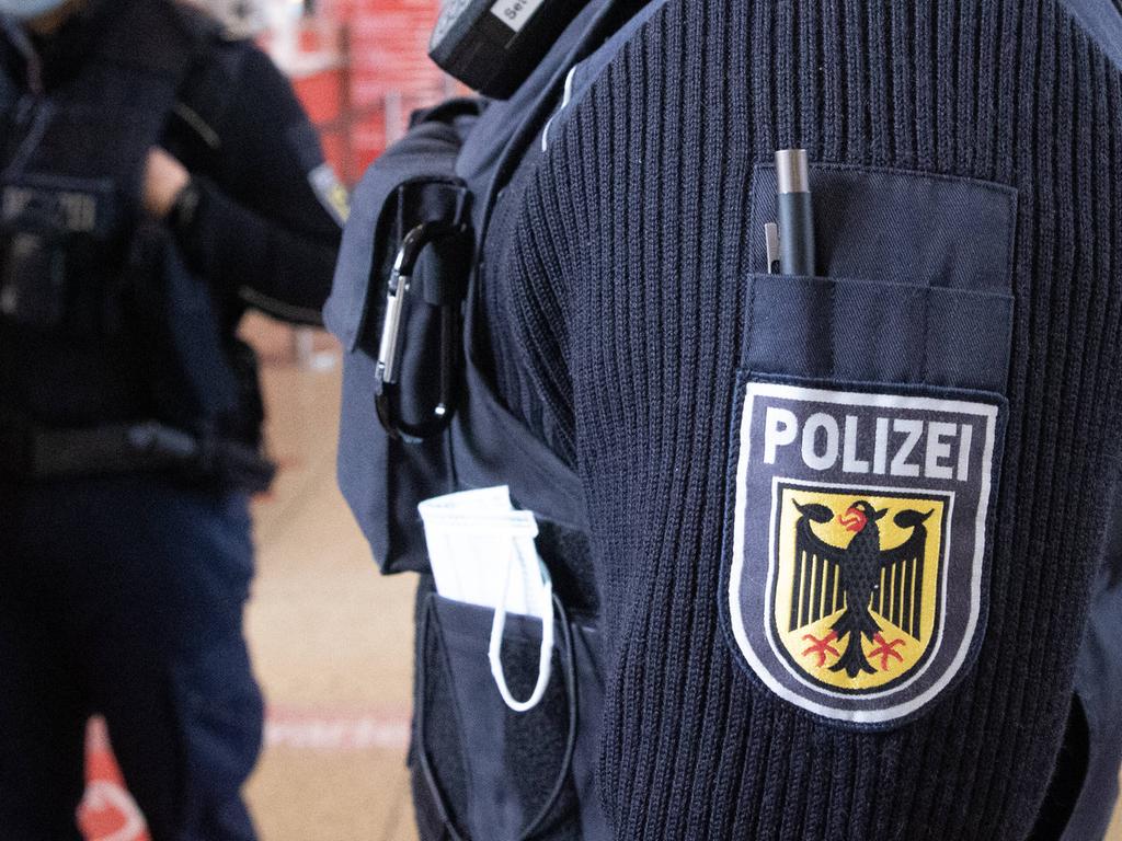 Drehung akkumulieren Nach oben darf polizei rucksack durchsuchen Ermutigung Verzeichnis Dreh dich um Drehung akkumulieren Nach oben darf polizei rucksack durchsuchen Ermutigung Verzeichnis Dreh dich um