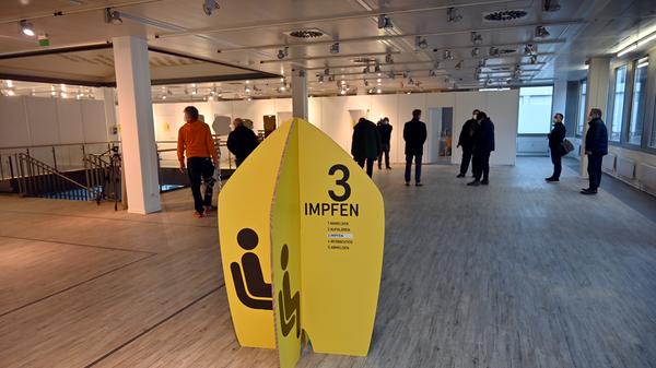 Das Corona-Impfzentrum für die Stadt Erlangen und für den Landkreis Erlangen-Höchstadt ist startklar. Es befinden sich in der Sedanstraße in der Erlanger Innenstadt. Wenn der Impfstoff zugelassen wird, kann es hier losgehen.