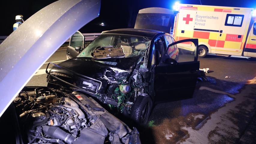 Schwerer Autounfall in Ammerndorf: Drei Verletzte