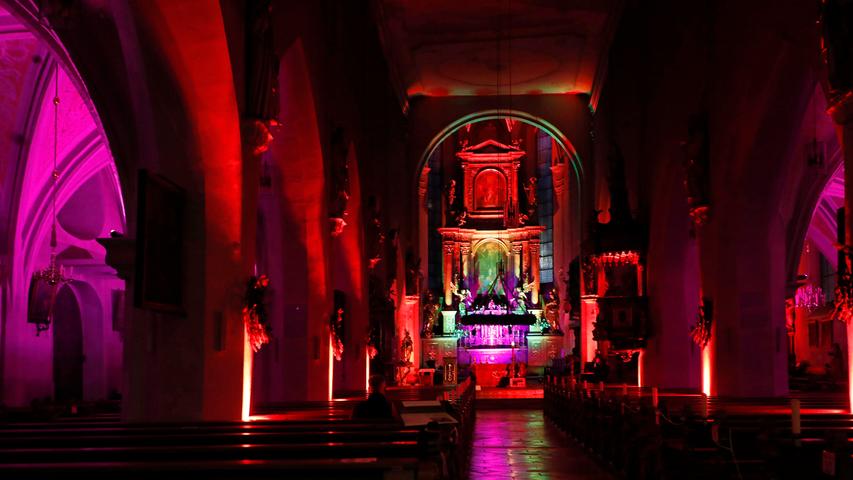 Forchheimer Kirche St. Martin bezaubert mit Licht-Installation zu Weihnachten