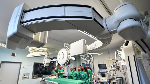 Ein Plus von 200 Stellen im Vergleich zu unserer Vorjahreszählung verzeichnen das Nürnberger Süd- und Nordklinikum. Insgesamt arbeiten dort 8000 Menschen.