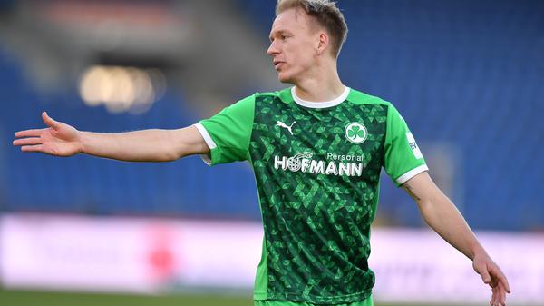 Als einzige echte Spitze wieder mit viel Laufarbeit. Hatte in der 21. Minute die Chance zum 1:0, köpfte aber knapp links vorbei. Zeigte eine gute Leistung.