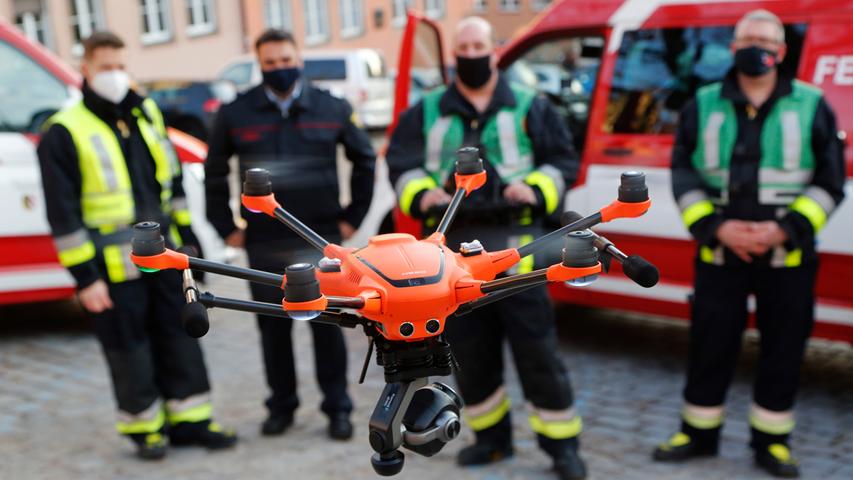 Helfer aus der Luft: Feuerwehr Nürnberg setzt Drohnen ein
