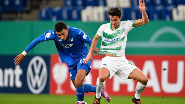 Kurbelte immer wieder über die rechte Seite an und schoss unmittelbar nach der Pause das Führungstor zum 2:1. Zum Abschluss versenkte er den letzten und entscheidenden Elfmeter.