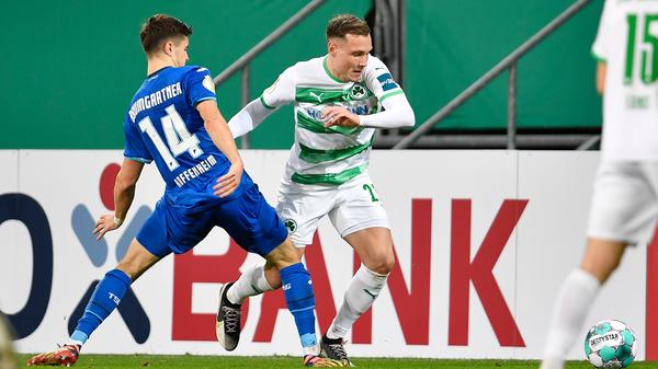 Nach 15 Jahren ist Schluss: Der Linksverteidiger kam als Offensivspieler und als Talent im Jahr 2006 zum Kleeblatt. In der aktuellen Zweitliga-Saison 2020/21 ist er einer der Leistungsträger. Für ihn steht bereits fest, dass er den Verein verlassen wird. Der 22-Jährige wechselt im Sommer ablösefrei zur TSG Hoffenheim.