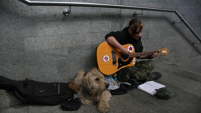Für Obdachlose sind Hunde oft der letzte Anker.