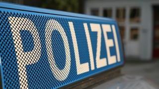 Unbekannte überfallen in Erlangen zwei Frauen