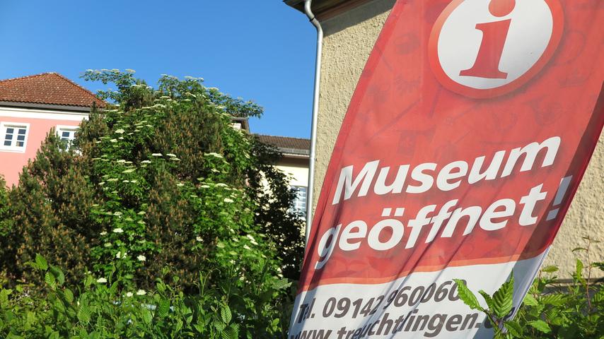 Februar: Das Volkskundemuseum erhält einen neuen Namen: „Museum Treuchtlingen – Die Sammlung für Altmühlfranken“.
 
  