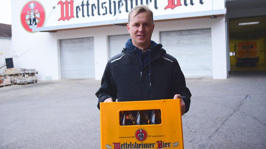 Dezember: Der Wettelsheimer Brauerei Strauß geht wegen der Pandemie das Leergut aus. Ein Rückgabe-Aufruf sorgt für Aufsehen.
 
  