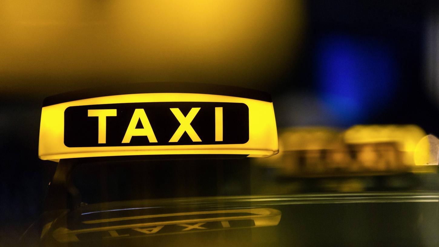 Taxi (Symbolbild).
Taxi (Symbolbild).
