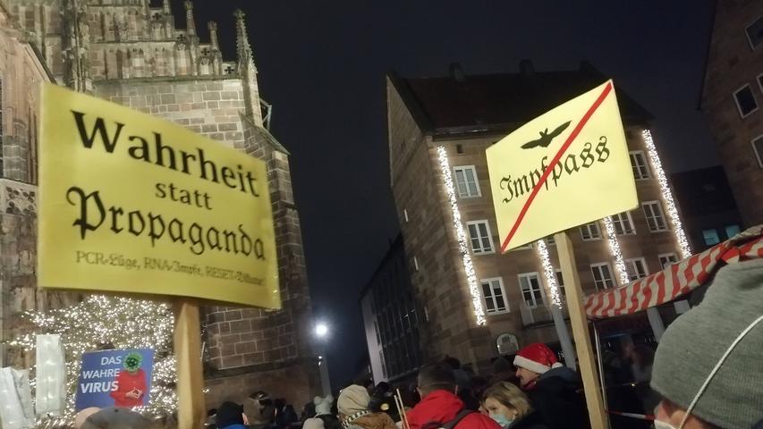 Am vergangenen Sonntag hatten Gegner der Pandemie-Maßnahmen unter anderem auf dem Hauptmarkt in Nürnberg demonstriert. Für den 17. Januar ist nun eine weitere Kundgebung angemeldet.
