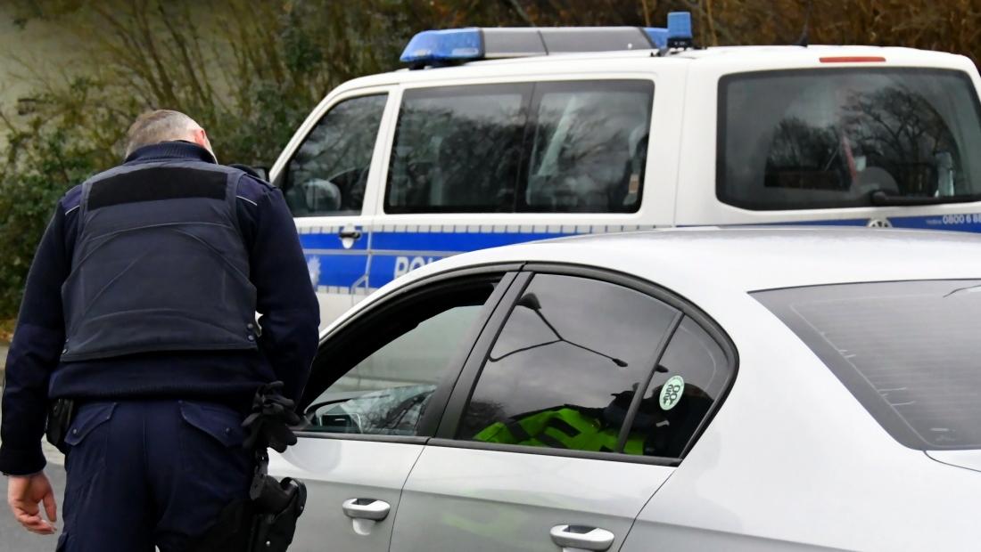 Braucht es die Einschränkung des Bewegungsradius und Kontrollen durch die Polizei in Deutschland? Einige Experten bringen die Maßnahme ins Gespräch. 