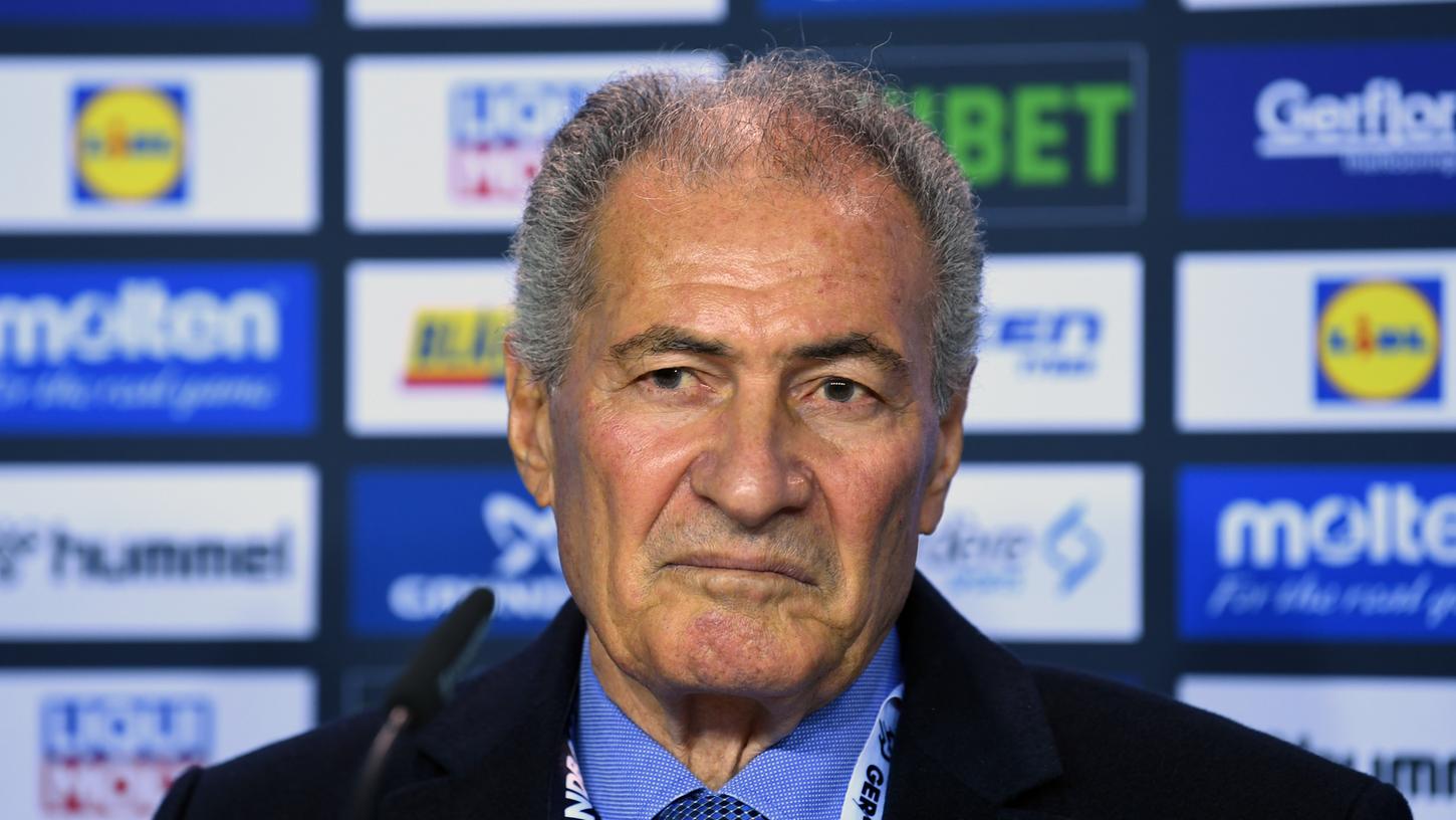 Hassan Moustafa, Präsident des Internationalen Handballverbandes, trotzt allen Kritikern.
Hassan Moustafa, Präsident des Internationalen Handballverbandes, trotzt allen Kritikern.