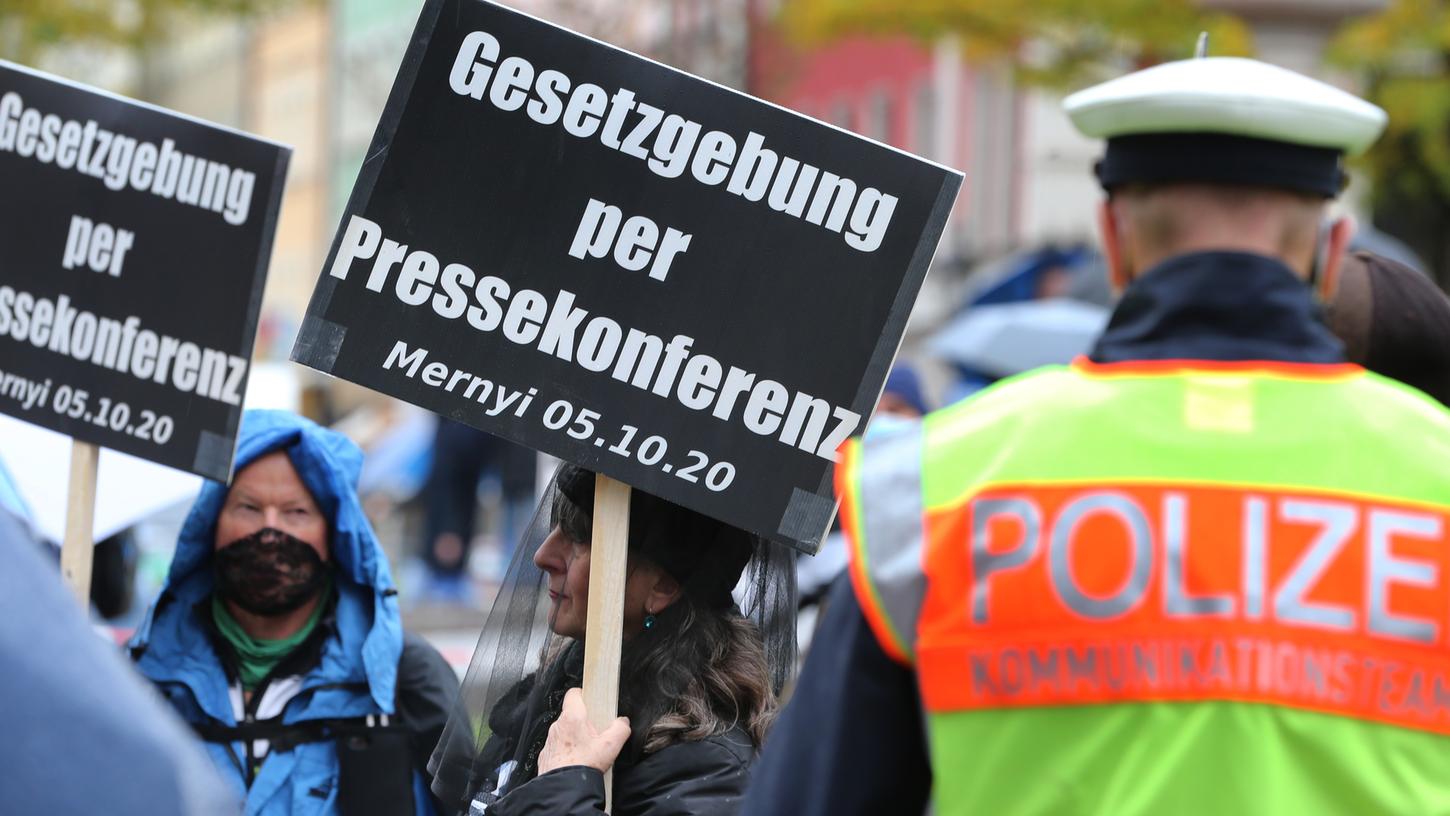 Autokorso: Wieder Corona-Proteste in Bayern
