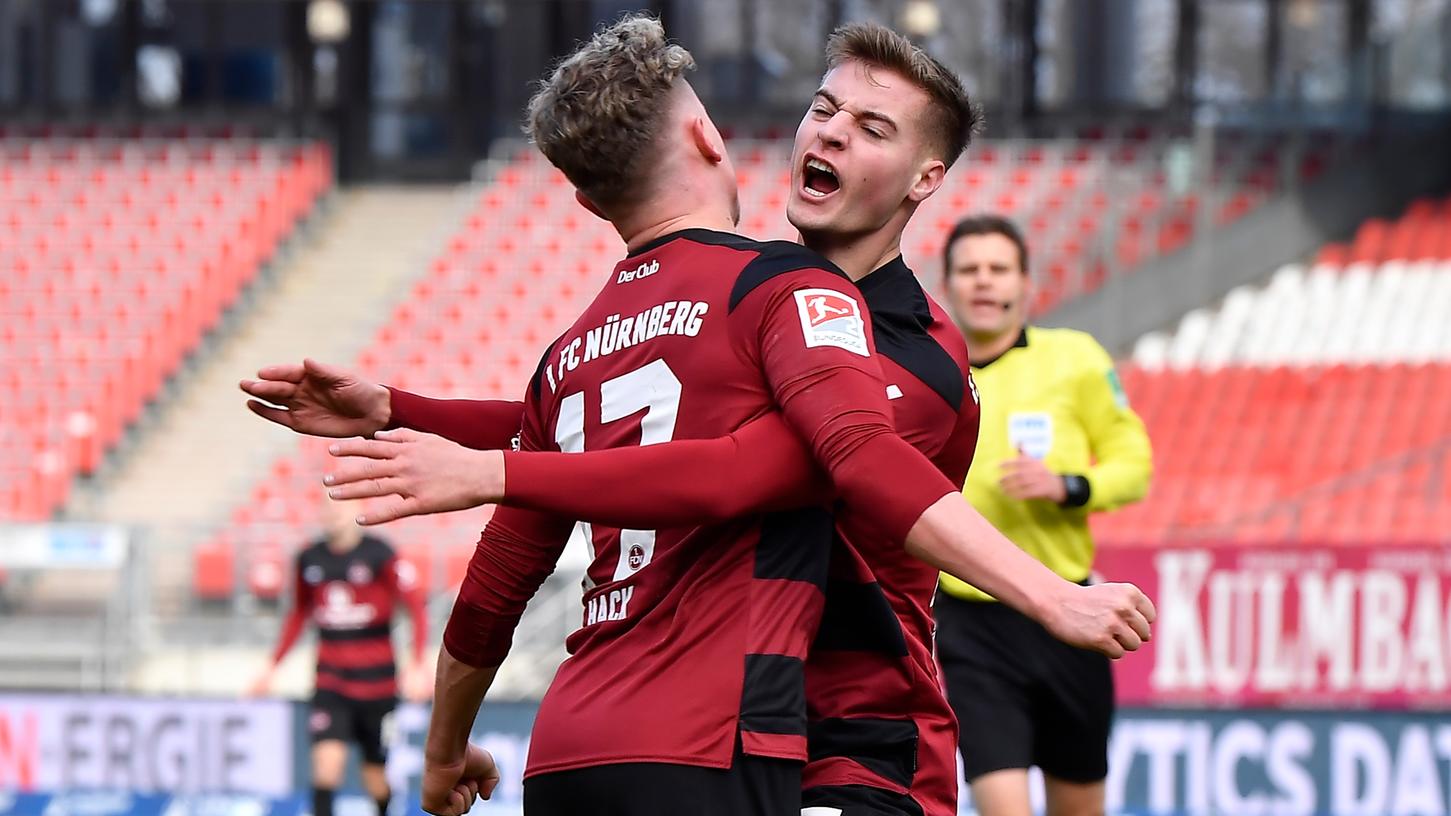 Der Gute-Laune-Club: Fabian Nürnberger hat just gegen Hamburg getroffen.
