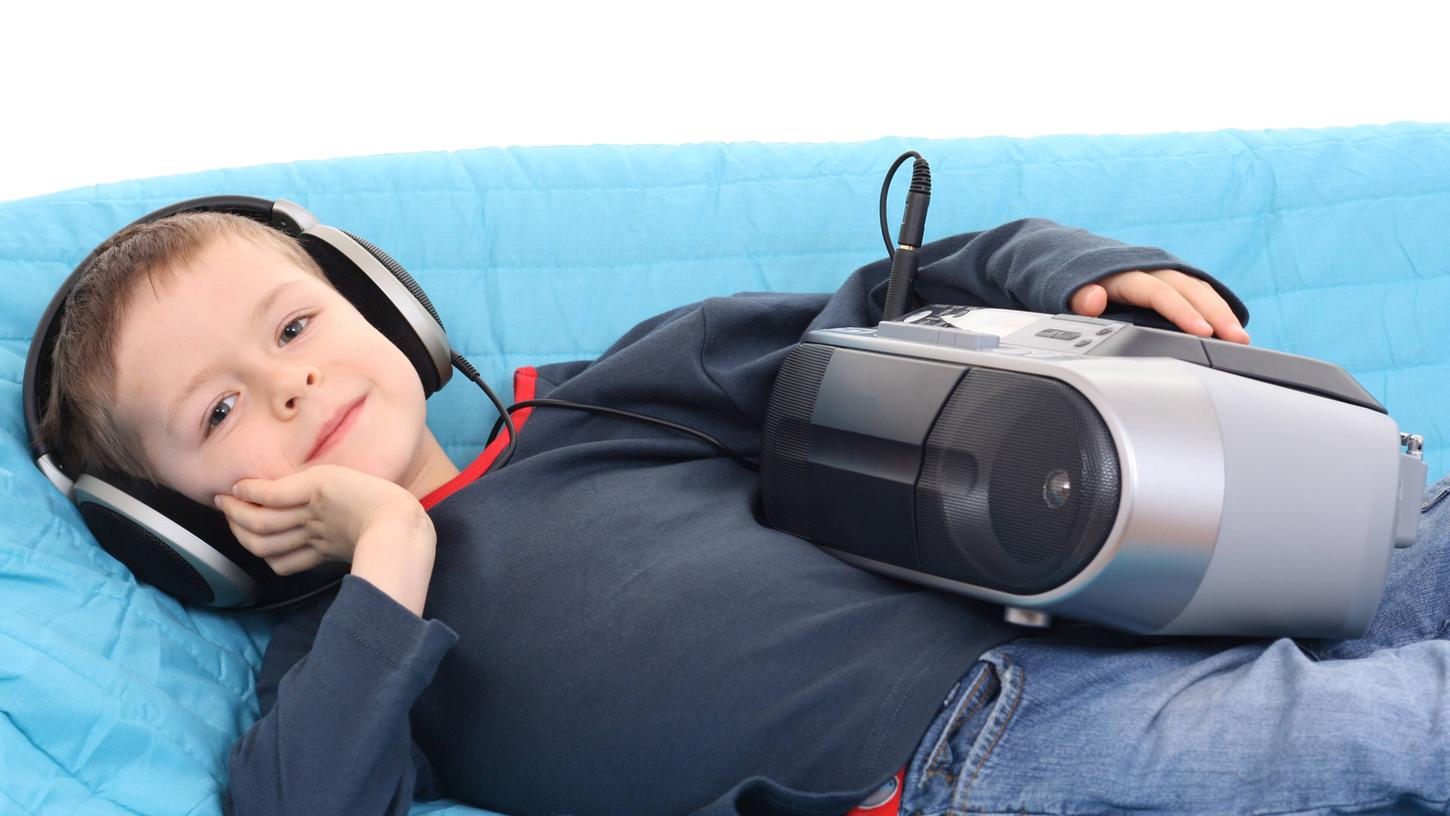 Mit dem Hörspiel in andere Welten eintauchen: Wir haben Tipps für Kinder.
Mit dem Hörspiel in andere Welten eintauchen: Wir haben Tipps für Kinder.