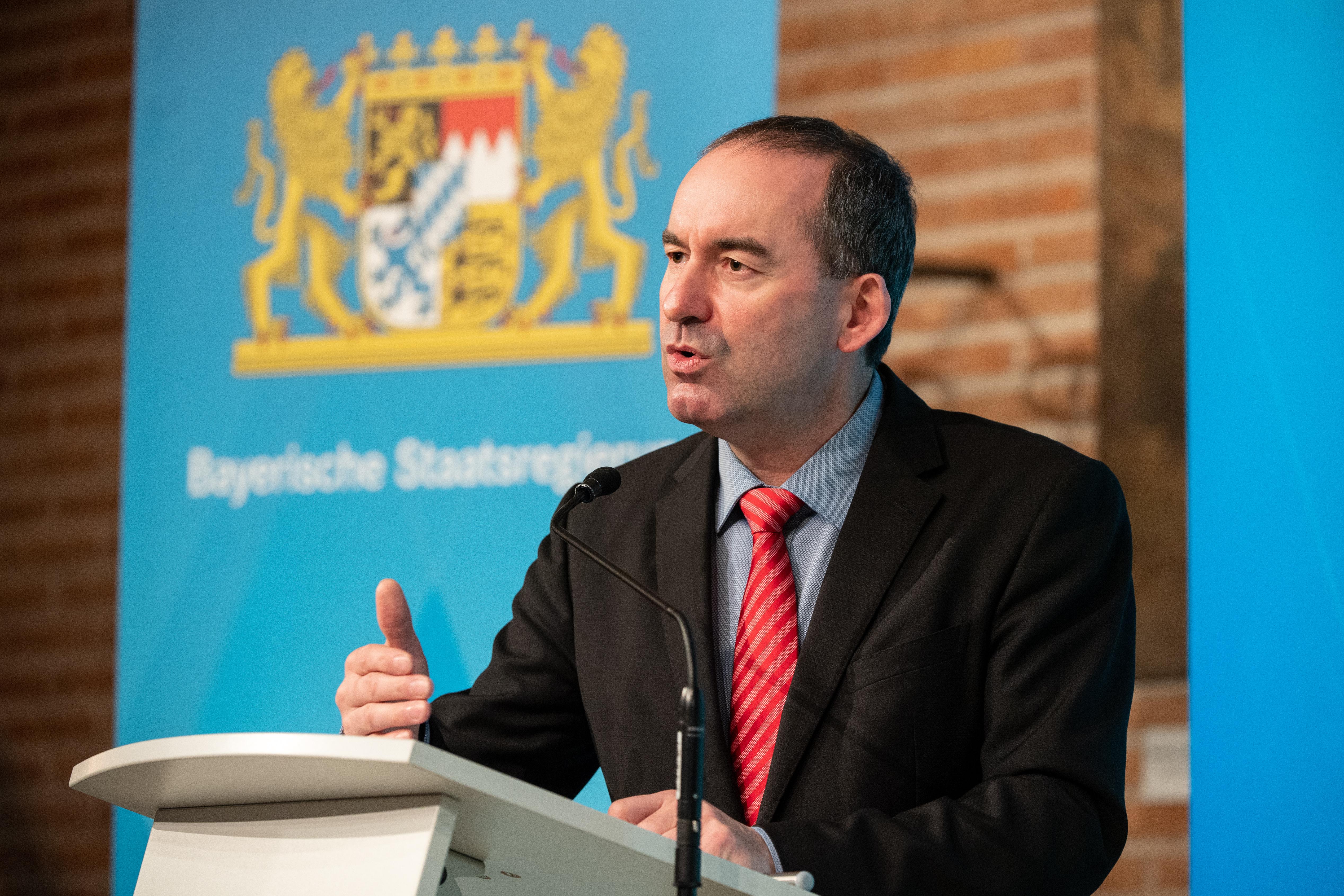 Verpflichtende Homeoffice Regeln Wirtschaftsminister Aiwanger Ist Dagegen Politik Nordbayern