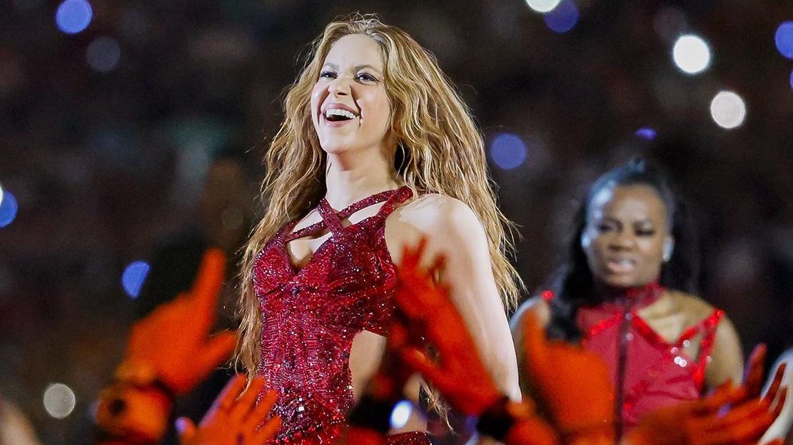 Sängerin Shakira bei ihrem Auftritt in der Halbzeit des Super Bowl LIV. Der kolumbianische Superstar hat 100 Prozent ihrer Musikverlagsrechte an das Unternehmen Hipgnosis verkauft