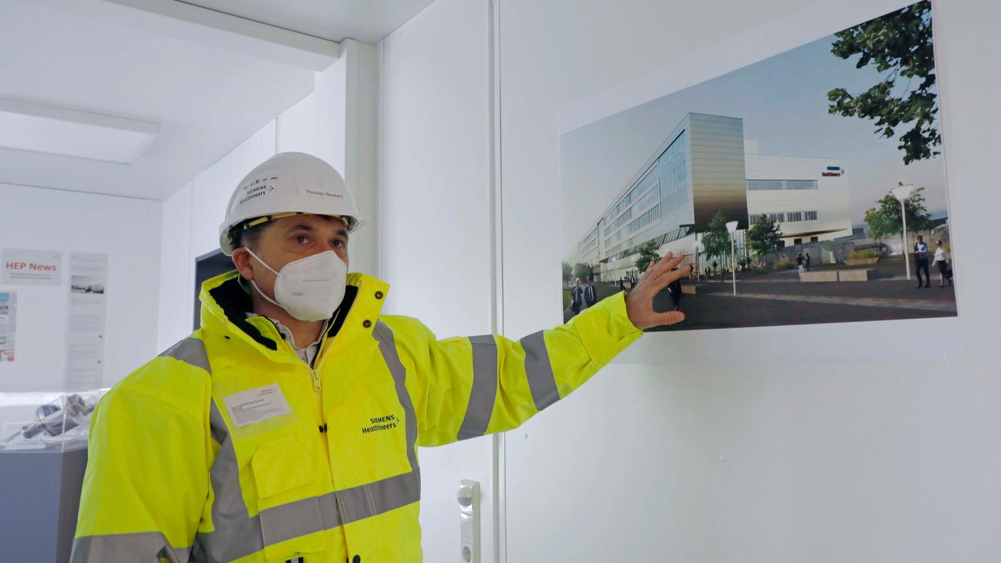 Projektleiter Thorsten Reichert präsentiert das Vorhaben.
Projektleiter Thorsten Reichert präsentiert das Vorhaben.