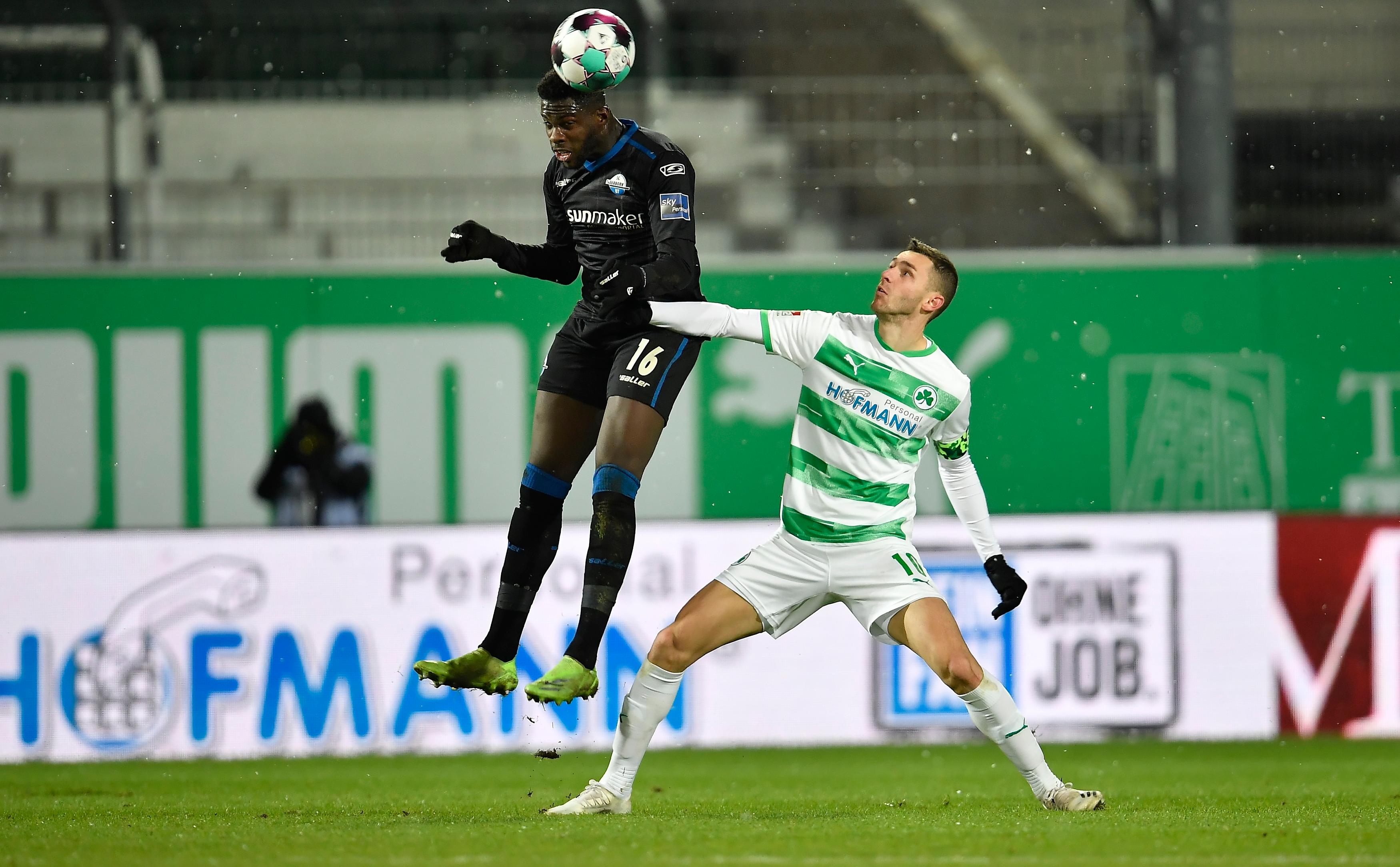Schon in der Anfangsphase ein Unruheherd am Paderborner Strafraum. Fast Torschütze zum 2:0, dann aber mit einem Fehlpass Wegbereiter beim 1:1. Ein zu kurzer Haarschnitt verhinderte nach der Pause einen eigenen Treffer. 