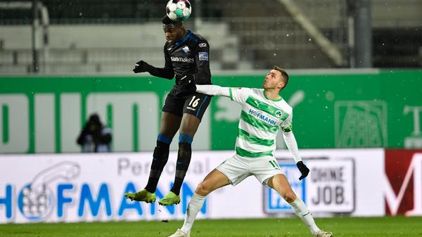Schon in der Anfangsphase ein Unruheherd am Paderborner Strafraum. Fast Torschütze zum 2:0, dann aber mit einem Fehlpass Wegbereiter beim 1:1. Ein zu kurzer Haarschnitt verhinderte nach der Pause einen eigenen Treffer.