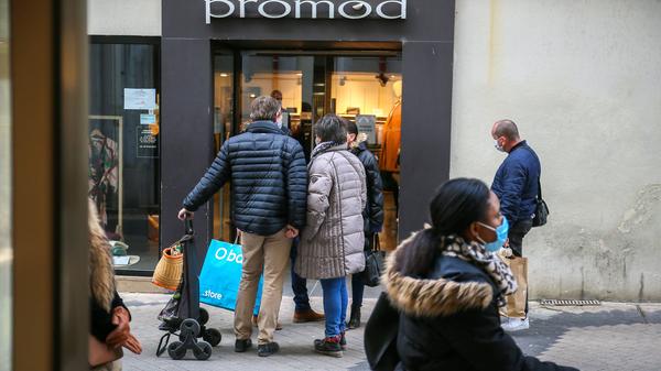 Nach 30 Jahren ist nun Schluss: Neun Monate nach der Eröffnung des Insolvenzverfahrens steht Promod in Deutschland endgültig vor dem Aus im stationären Handel. Ende Februar schloss das Unternehmen seine letzten 32 Filialen. Als Grund nannte Promod die massiven Auswirkungen der Corona-Pandemie. Auch in Nürnberg hatte die Kette ein Geschäft in der Breiten Gasse.