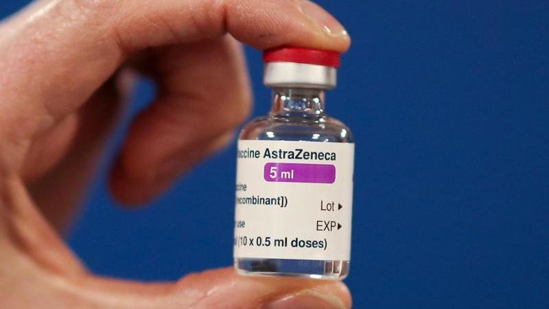 In Mittelfranken können sich immer mehr Menschen den Impfstoff Astrazeneca verbreichen lassen.