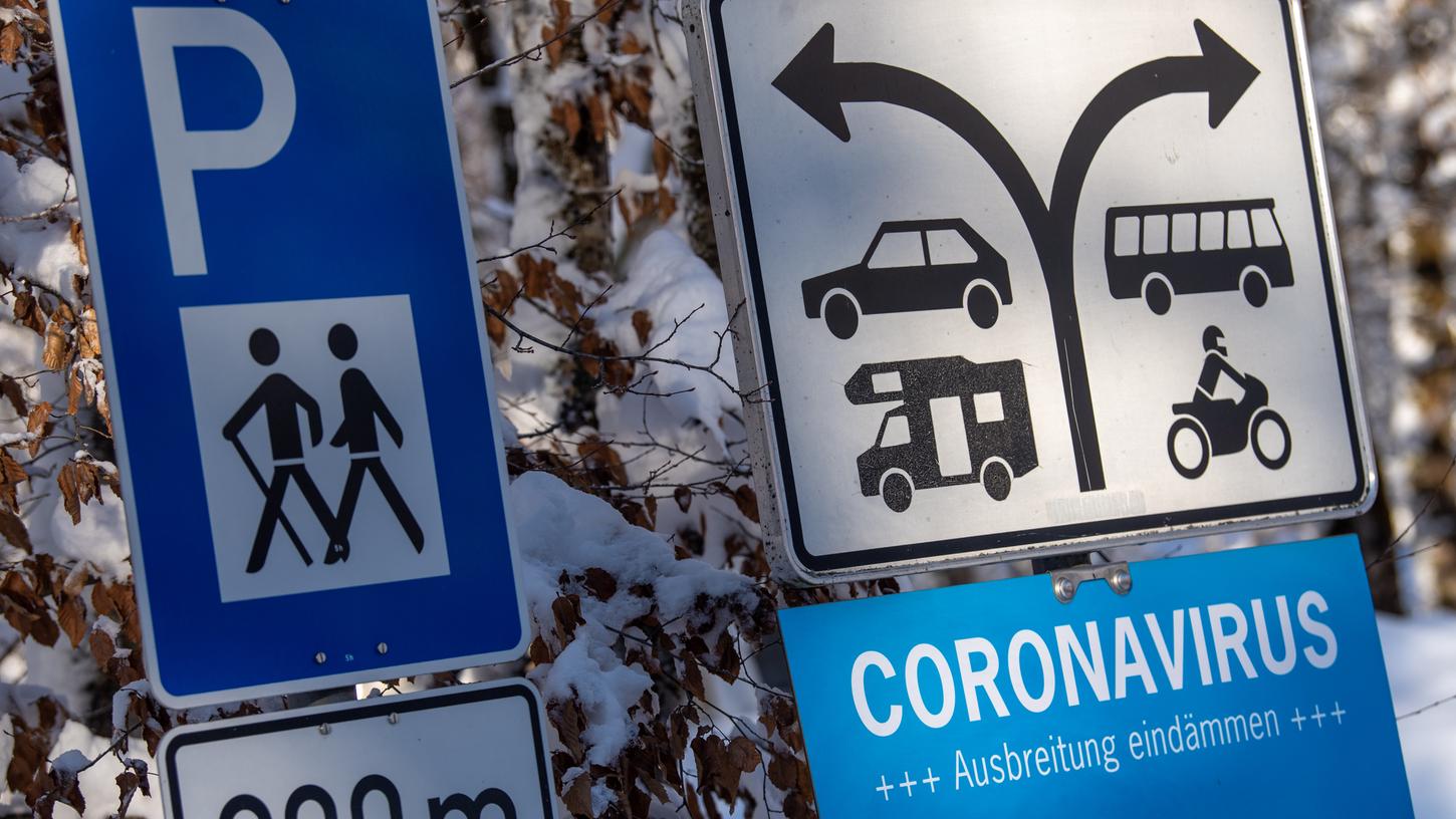 Die 15-Kilometer-Ausflugsbeschränkung für Bewohner von sogenannten Corona-Hotspots gilt vorerst nicht mehr. Die 15-Kilometer-Ausflugsbeschränkung für Bewohner von sogenannten Corona-Hotspots gilt vorerst nicht mehr.