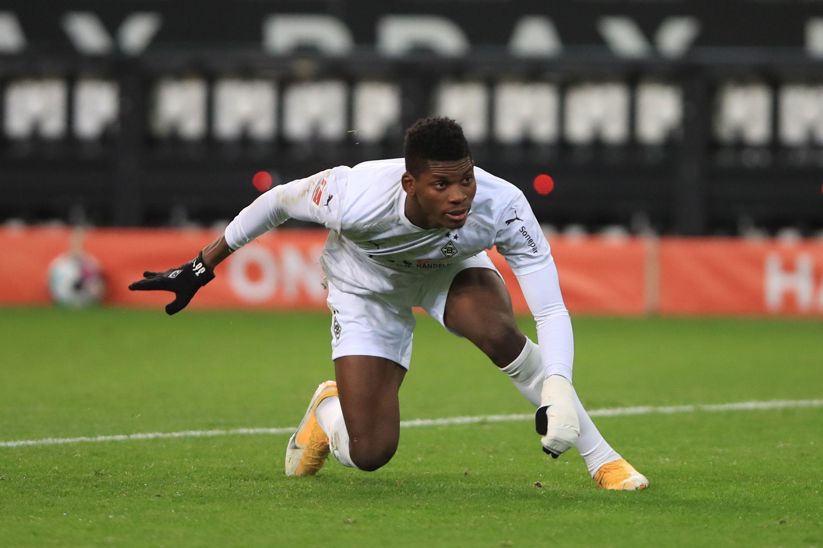 Arger In Essen Gladbach Verhangt Geldstrafe Gegen Embolo Sport Nordbayern De