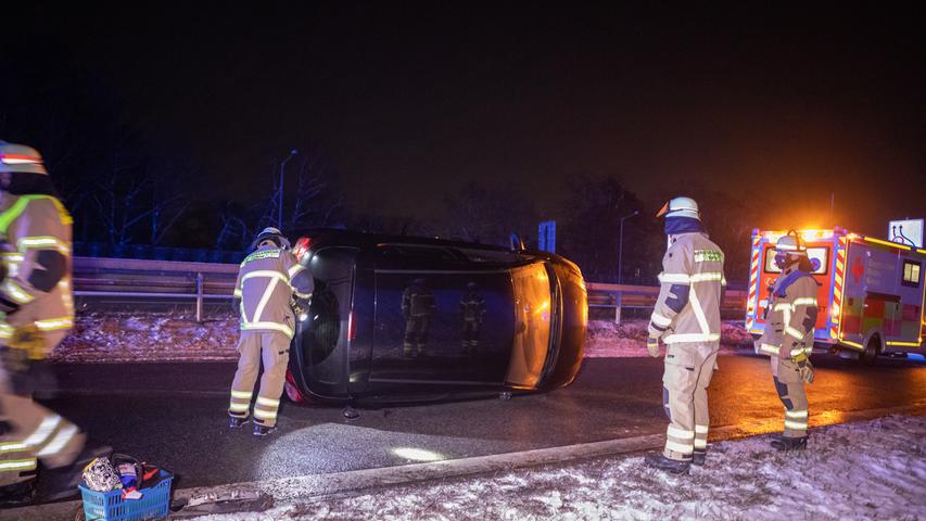 Auto kippte um: Unfall auf der Südwesttangente bei Fürth