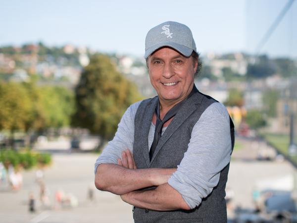 Peter Schilling wäre fast mal Profifußballer geworden - stattdessen gelang ihm eine Karriere als Popstar.
Peter Schilling wäre fast mal Profifußballer geworden - stattdessen gelang ihm eine Karriere als Popstar.