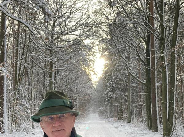 Eine Einladung in den verschneiten Wald in Forchheim