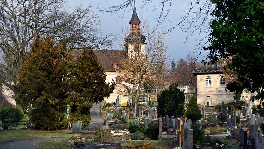 Spaziergang über den Altstädter Friedhof in Erlangen
