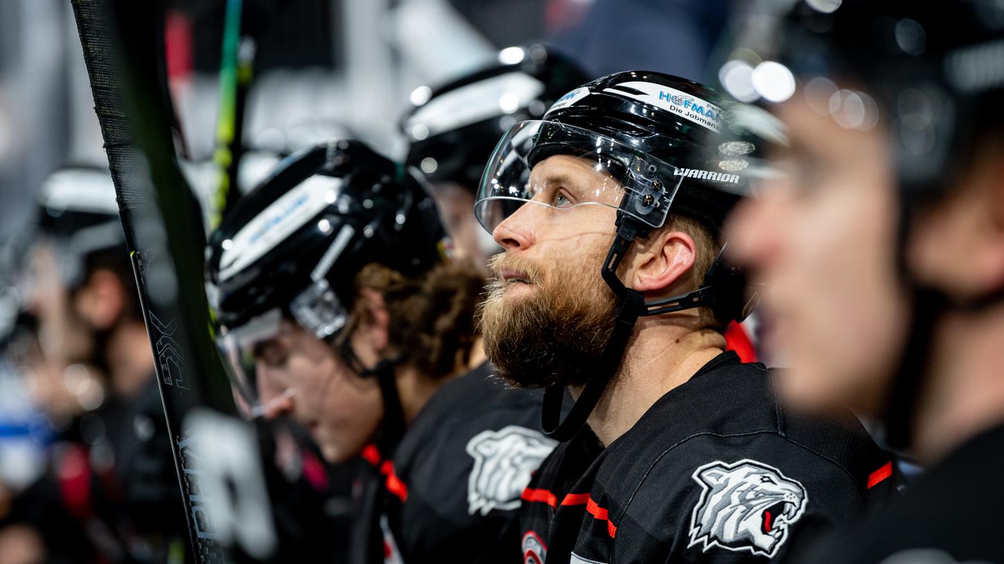 Und, was ist noch drin in dieser Saison? Andrew Bodnarchuk ist mangelnder Einsatz bislang kaum vorzuwerfen, vielmehr will der Verteidiger oft zu viel. Und, was ist noch drin in dieser Saison? Andrew Bodnarchuk ist mangelnder Einsatz bislang kaum vorzuwerfen, vielmehr will der Verteidiger oft zu viel.