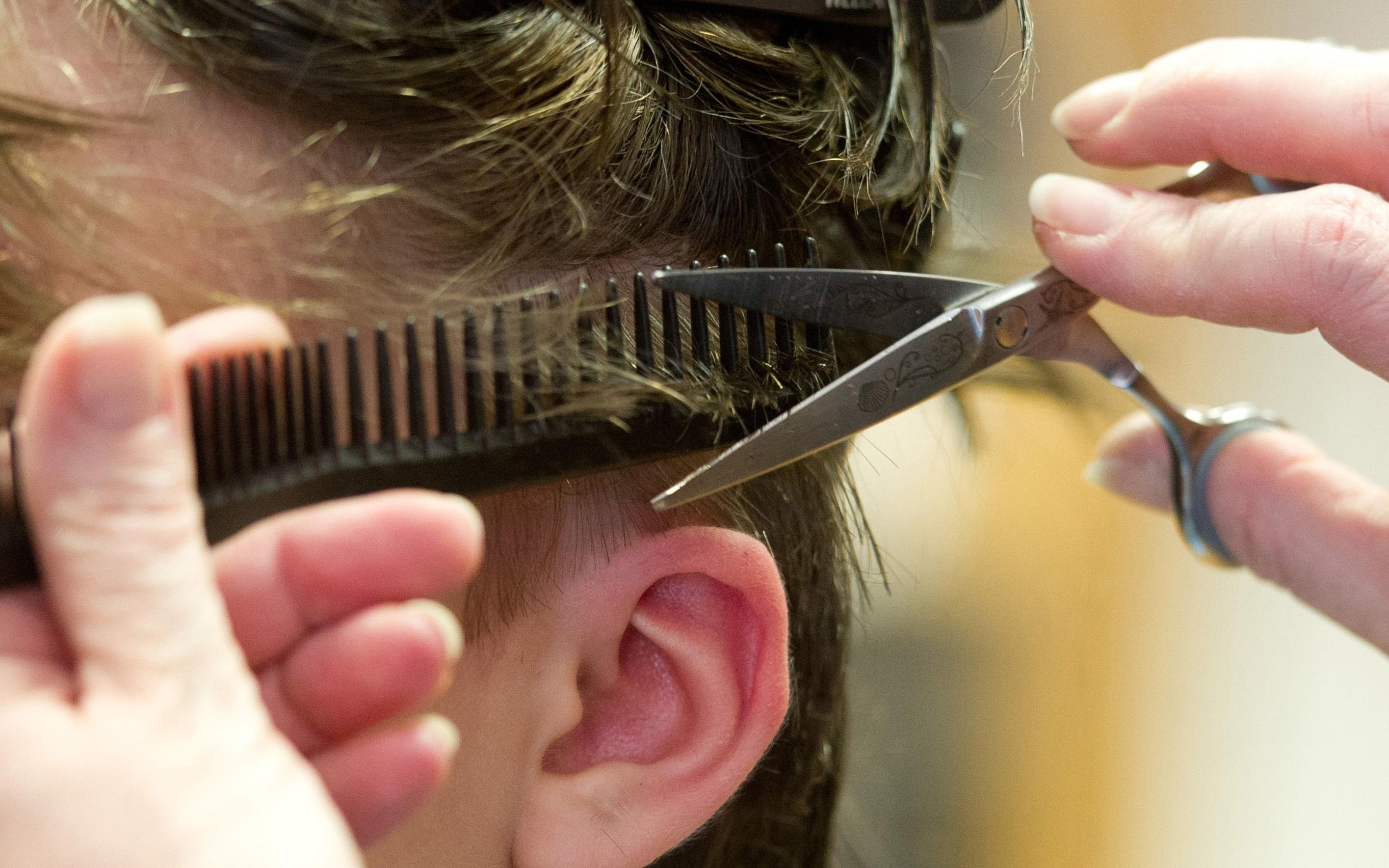 verdachtige frisuren boomt die schwarzarbeit im lockdown panorama nordbayern