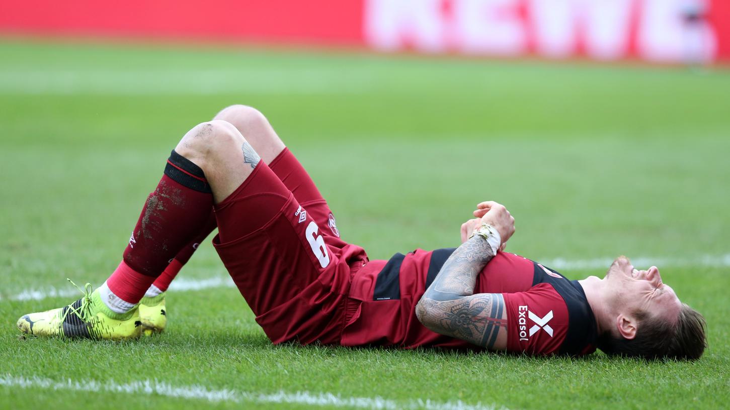 Beim Spiel in Sandhausen hat sich Manuel Schäffler den linken Daumen gebrochen.