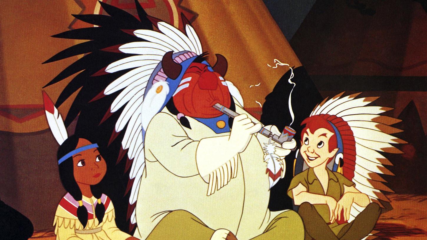 In dem Zeichentrick-Klassiker Peter Pan aus dem Jahr 1953 werden Ureinwohner wiederholt als "Rothäute" bezeichnet und stereotyp dargestellt.