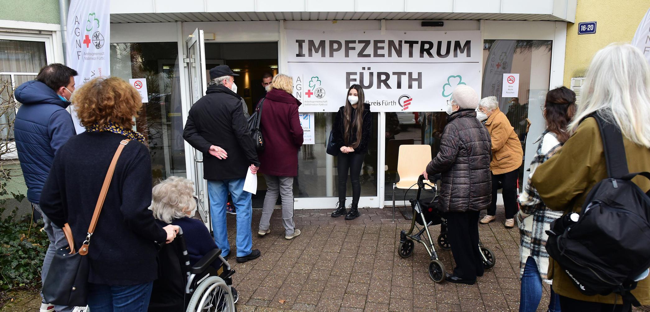 Corona-Impftermine: Impfzentrum Wirbt Nach Kritik Um Verständnis