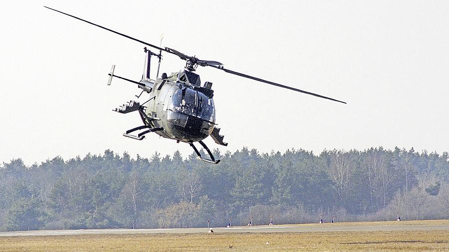 Die US-Army führt Landeübungen mit Hubschraubern durch - auch nachts.