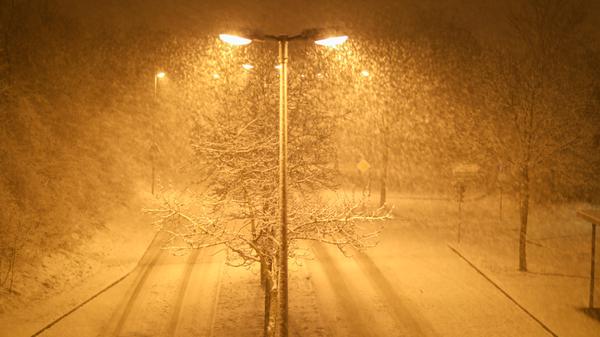 Torsten Hanspach (tha):.ESchneetreiben in Erlangen