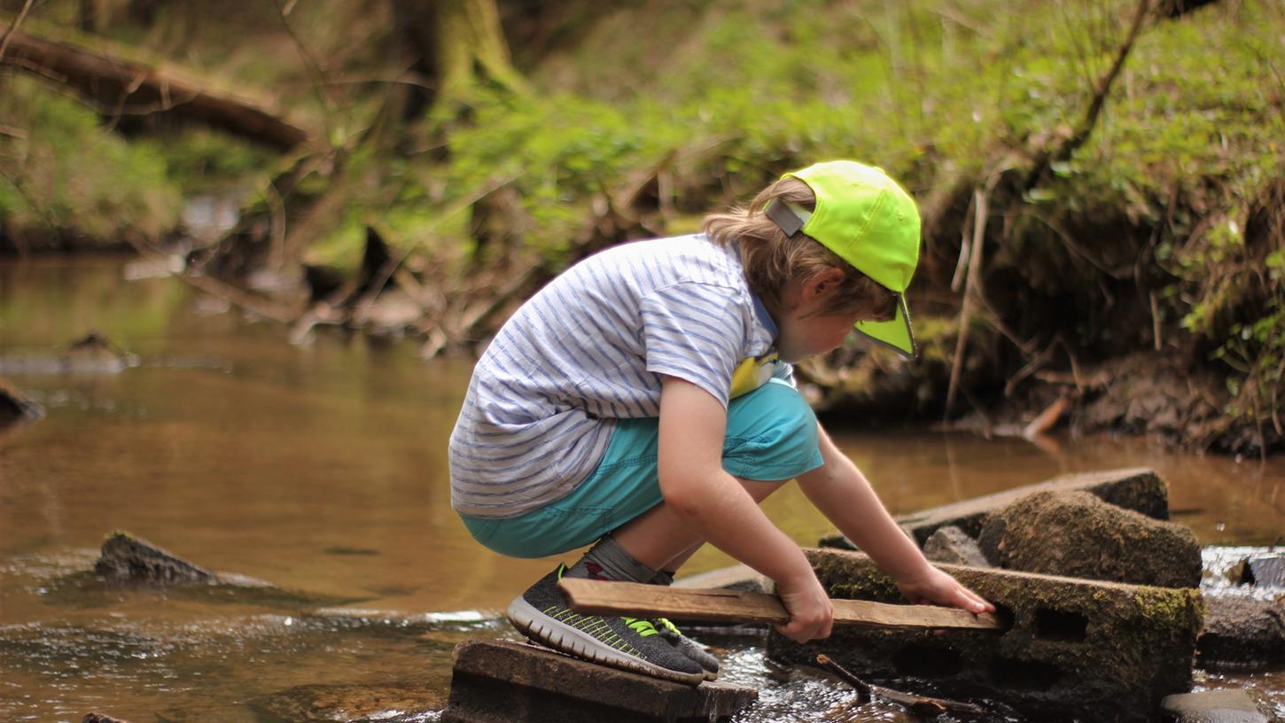 Wasser begeistert Kinder immer, raten die Blogger.