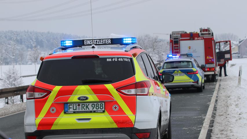 Auto überschlägt sich bei Ammerndorf: Frau schwer verletzt