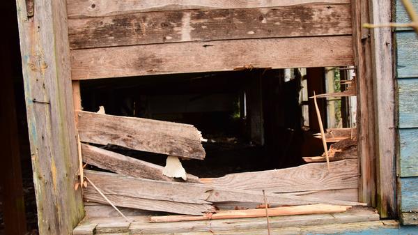 Die meisten spitzen heute nurnoch von außen auf das ehemalige Gebäude der Brauerei Roth. Vor ein paar Jahren hat es die Stadt gekauft, um einen Investor zu finden. Doch bisang gibt es keine Interessenten.