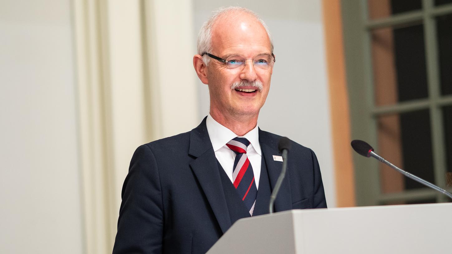Neuer Präsident der TU Nürnberg: Hans Jürgen Prömel. Neuer Präsident der TU Nürnberg: Hans Jürgen Prömel.