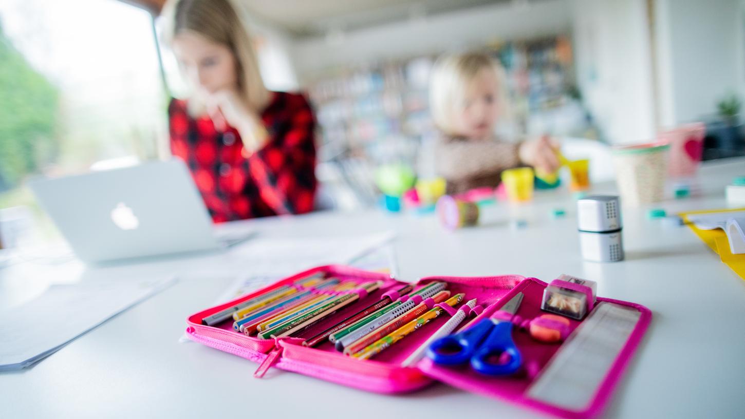 Auch in der Faschingswoche müssen die meisten Schüler in Bayern pauken - allerdings nicht so hart wie sonst.