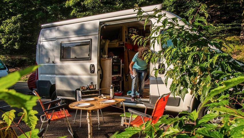 Viele träumen davon, endlich im Frühling ihr Wohnmobil auszumotten und kleine Ausflüge zu machen - hier auf einem offiziellen Wohnmobilstellplatz.
Viele träumen davon, endlich im Frühling ihr Wohnmobil auszumotten und kleine Ausflüge zu machen - hier auf einem offiziellen Wohnmobilstellplatz.