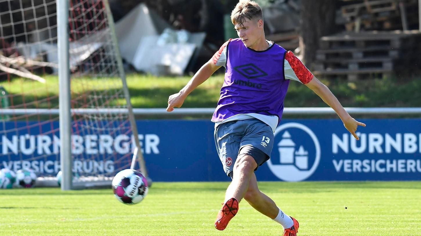 Pius Krätschmer dufte sich bisher nur im Training und in Testspielen beweisen. Pius Krätschmer dufte sich bisher nur im Training und in Testspielen beweisen.