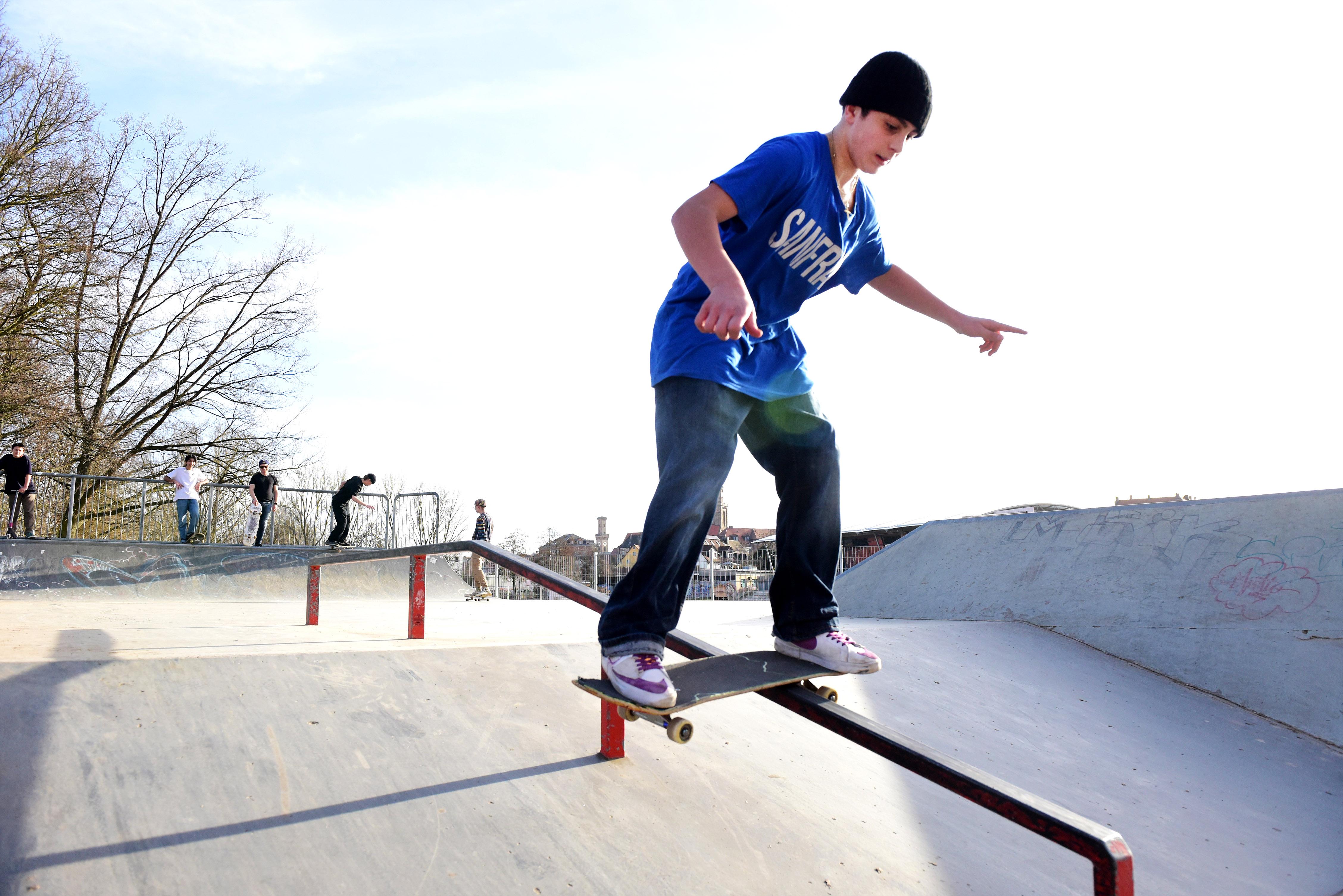 Die Lust an Tricks und Stunts wird hier gleich an die nächste Generation weitergegeben.